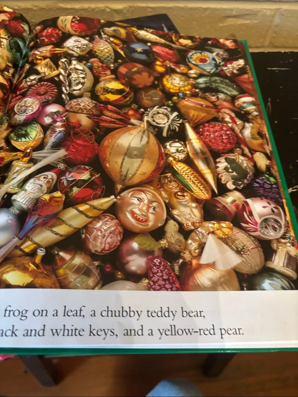 Scholastic I SPY Christmas & Spooky Night Picture Riddles - Gold/Green/Red/Blue